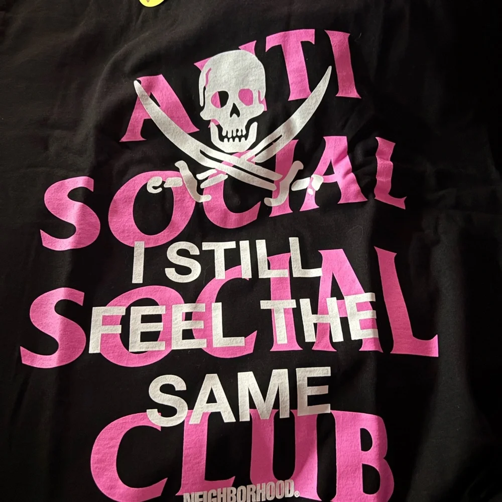 ASSC Neighborhood collab Size Medium - Picture 1 of 3